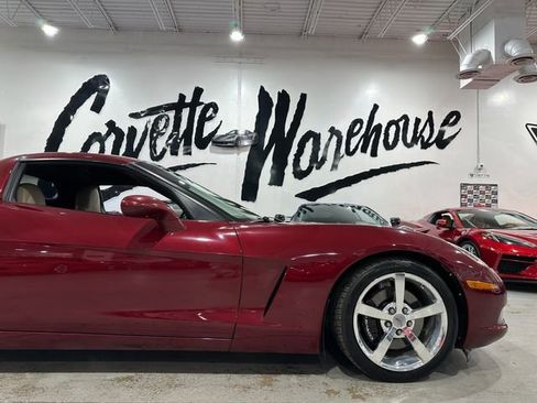 Used 2006 Chevrolet Corvette Coupe w/ Preferred Equipment Group RWD image 5