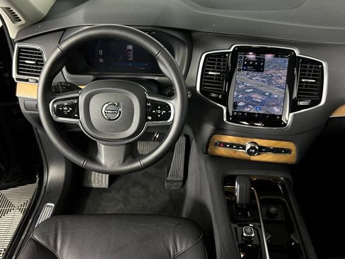 Used 2024 Volvo XC90 B5 Plus image 14