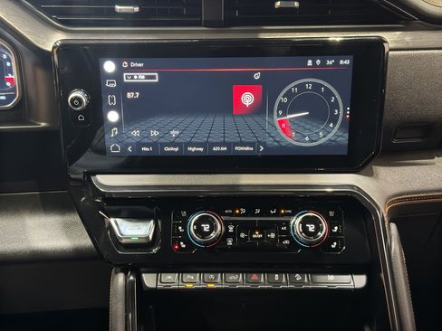 Used 2022 GMC Sierra 1500 AT4 w/ Sierra Safety Plus Package image 33