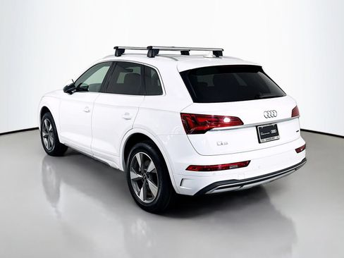 Certified 2024 Audi Q5 Premium AWD/4WD image 3
