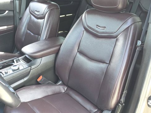 Certified 2023 Cadillac XT6 Premium Luxury FWD image 19