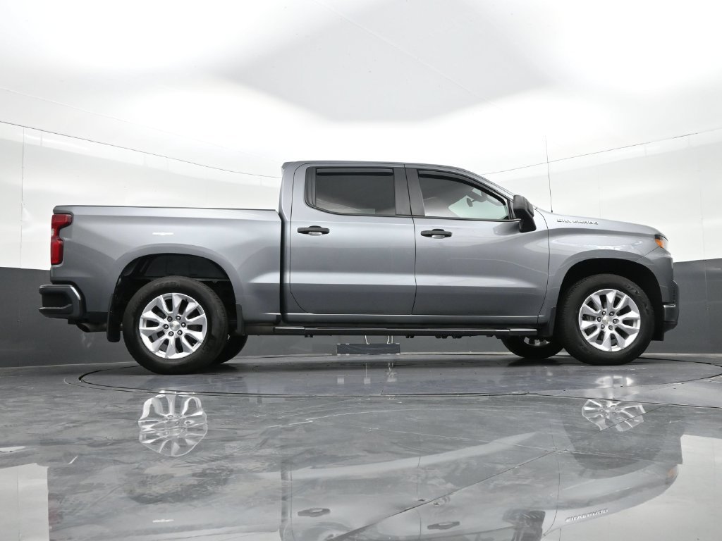 Used 2022 Chevrolet Silverado 1500 Custom RWD image 32