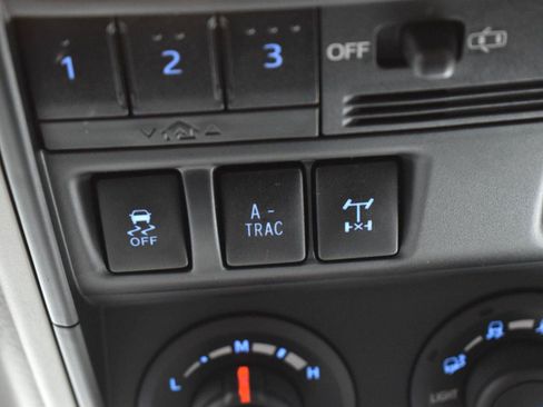 Used 2021 Toyota 4Runner TRD Off-Road Premium w/ Moonroof Package AWD/4WD image 29
