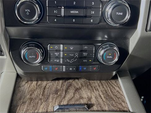 Used 2019 Ford F350 Lariat w/ Lariat Ultimate Package image 23