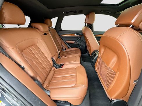 Used 2021 Audi Q5 2.0T Premium w/ Convenience Package image 36