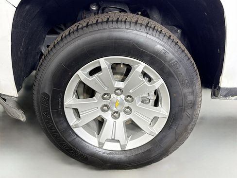 Used 2022 Chevrolet Colorado LT w/ Fleet Safety Package image 37