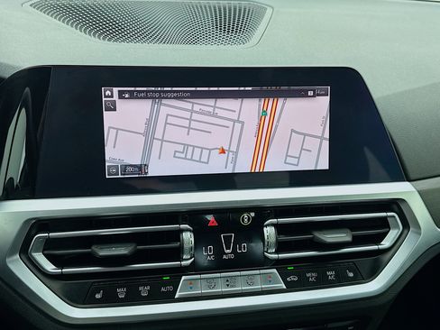 Used 2023 BMW 430i Coupe w/ Convenience Package image 9