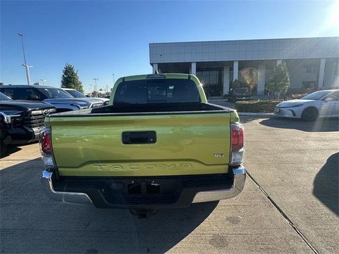 Certified 2023 Toyota Tacoma TRD Off-Road image 6