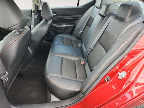 Used 2022 Nissan Altima 2.5 SR FWD image 13