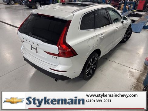 Used 2018 Volvo XC60 T6 Momentum w/ Convenience Package image 19
