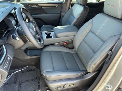 New 2025 GMC Acadia AT4 w/ Super Cruise Package image 24