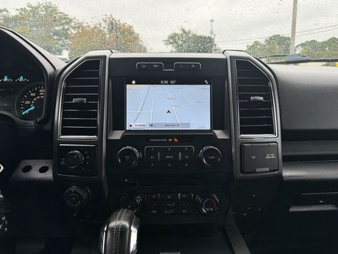 Used 2018 Ford F150 XLT w/ Equipment Group 302A Luxury AWD/4WD image 25