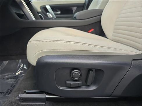 New 2025 Land Rover Discovery Sport S image 29