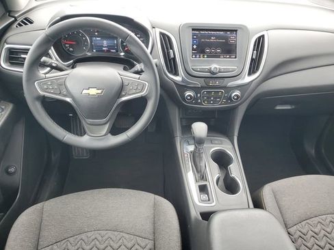 Certified 2023 Chevrolet Equinox LT w/ Driver Convenience Package AWD/4WD image 12