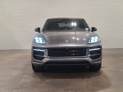 New 2025 Porsche Cayenne S AWD/4WD image 10