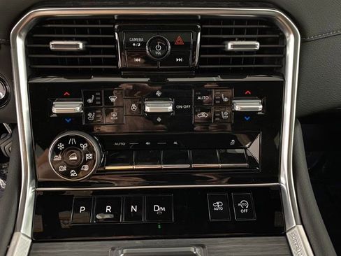 New 2025 Nissan Armada Platinum Reserve AWD/4WD image 39