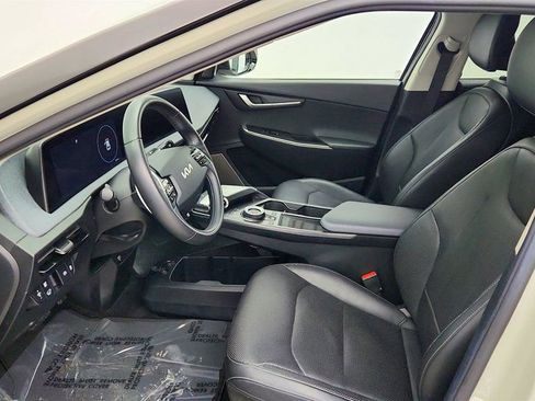 Used 2022 Kia EV6 Wind image 20