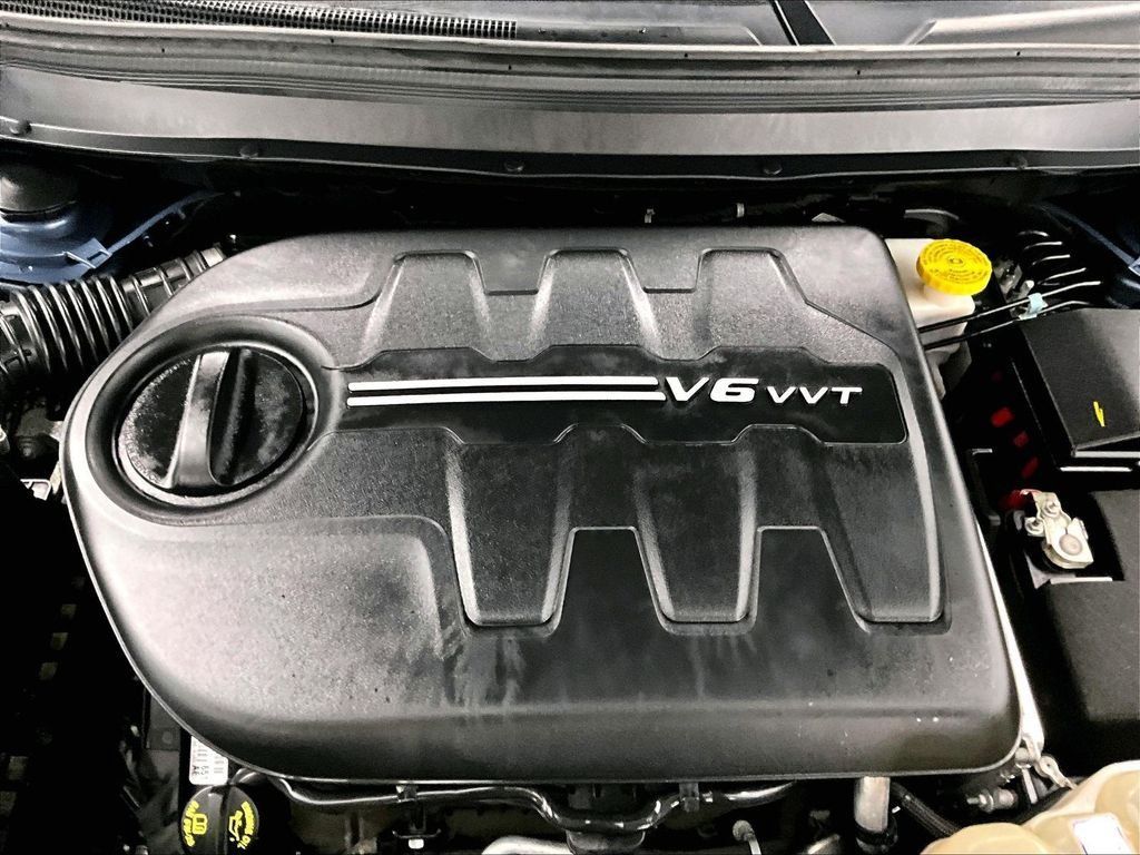 Used 2020 Jeep Cherokee Limited AWD/4WD image 32