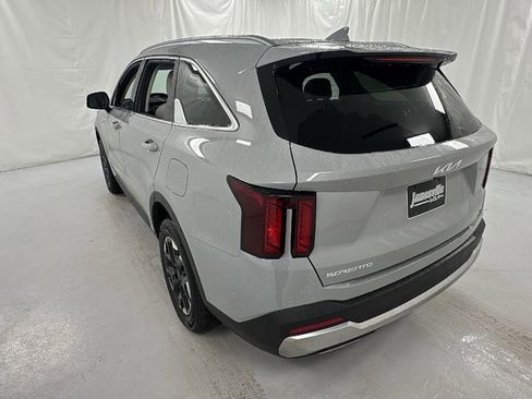 New 2026 Kia Sorento S AWD/4WD image 5