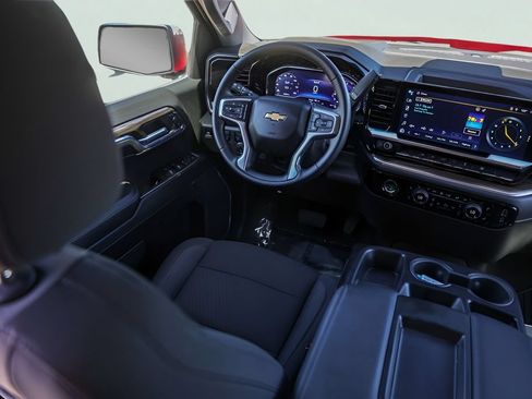 Used 2024 Chevrolet Silverado 1500 LT AWD/4WD image 28