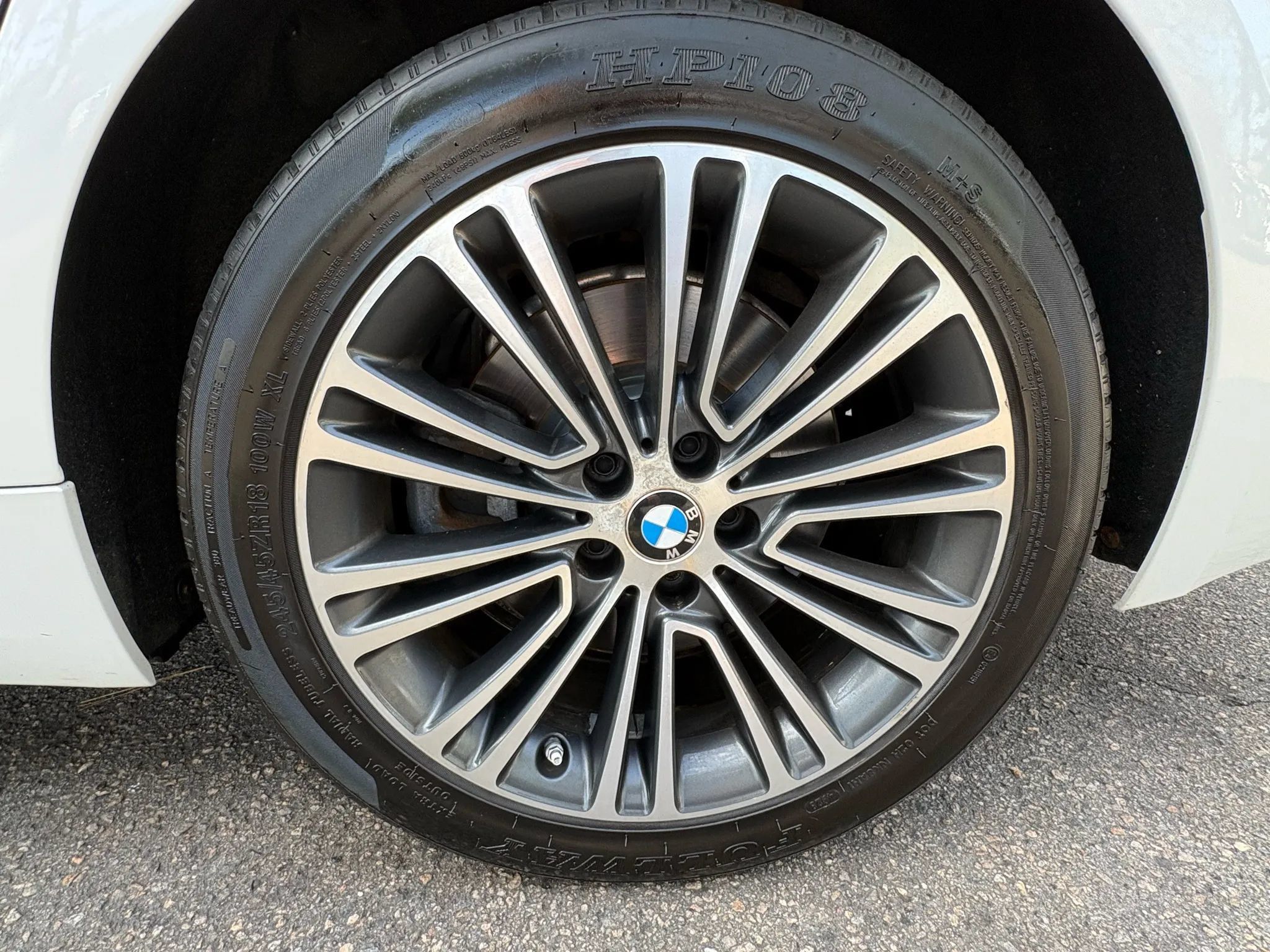 Used 2019 BMW 540i xDrive AWD/4WD image 42