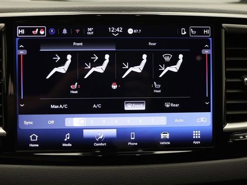 Used 2025 Chrysler Pacifica Select FWD image 22