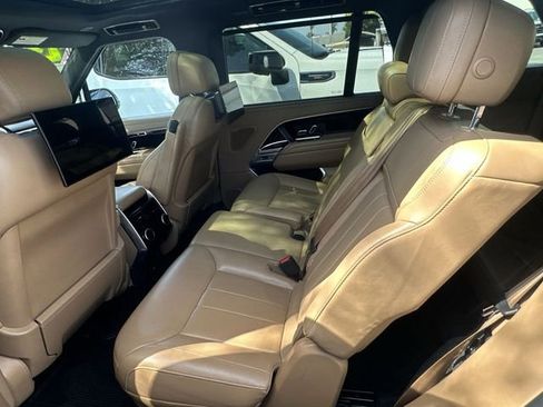 Used 2023 Land Rover Range Rover Long Wheelbase SE AWD/4WD image 26