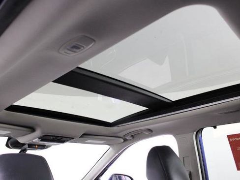 Certified 2021 Nissan Rogue SV w/ Premium Package image 24