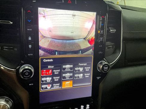 Used 2019 RAM 1500 Laramie image 15