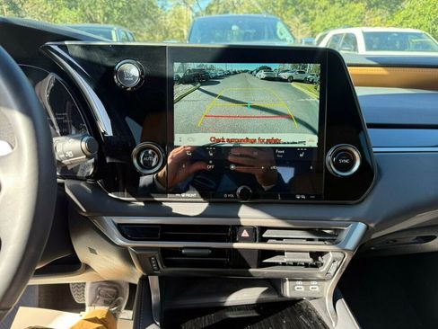 Used 2025 Lexus RX 350 FWD image 6