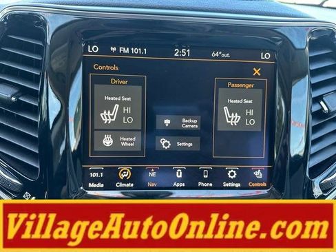 Used 2019 Jeep Cherokee Limited w/ Trailer Tow Group AWD/4WD image 25