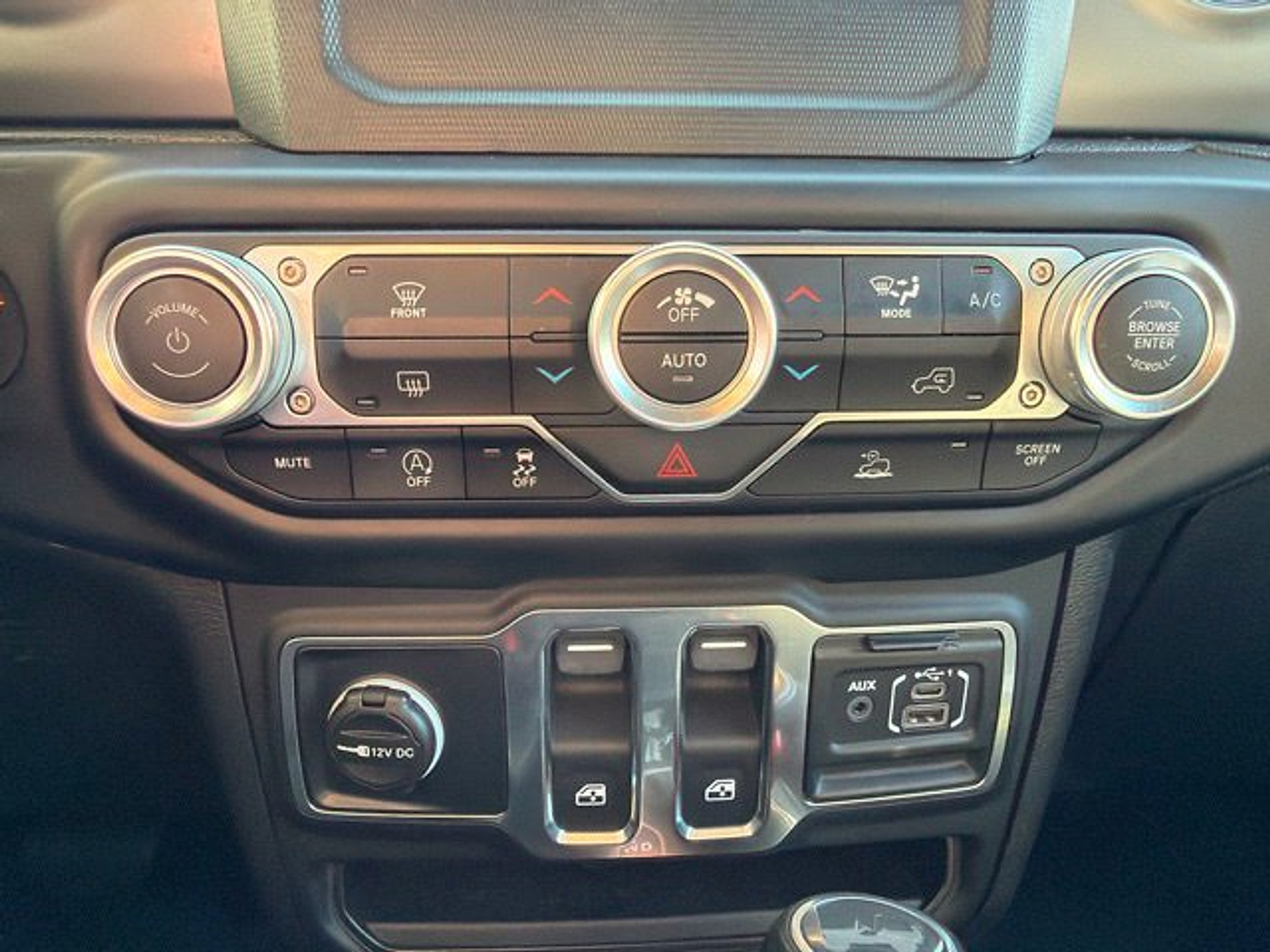 Used 2021 Jeep Wrangler Sport AWD/4WD image 22