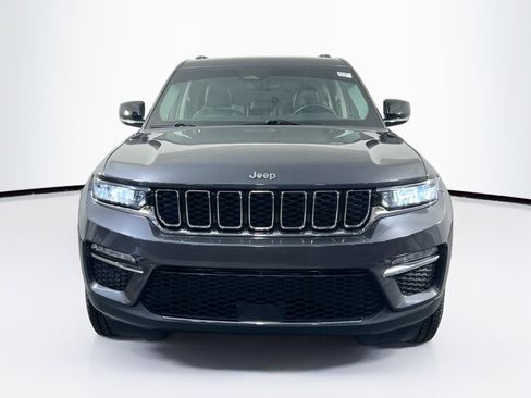 Used 2022 Jeep Grand Cherokee Limited AWD/4WD image 2