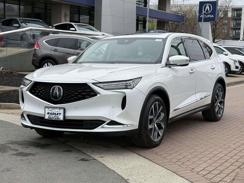 Used 2023 Acura MDX SH-AWD w/ Technology Package image 3