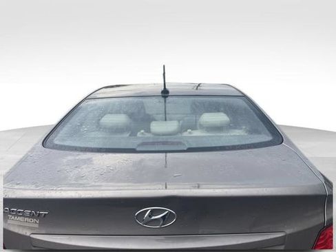 Used 2013 Hyundai Accent GLS FWD image 8
