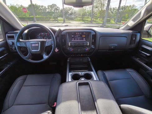 Used 2014 GMC Sierra 1500 SLT w/ SLT Preferred Package AWD/4WD image 25