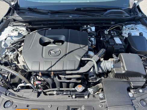 Used 2024 MAZDA MAZDA3 s FWD image 18