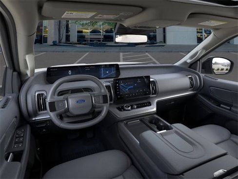 New 2025 Ford Expedition Max Active image 9