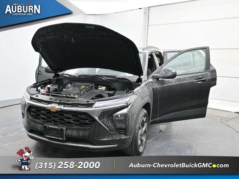 New 2026 Chevrolet Trax LT w/ LT Convenience Package image 35