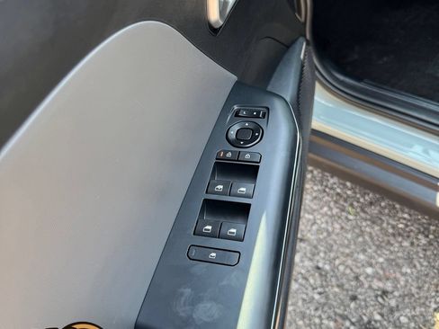 Used 2025 Kia K4 FWD image 13