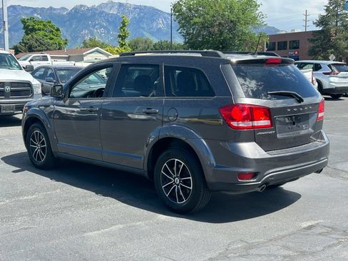 Used 2018 Dodge Journey SXT w/ Connectivity Group FWD image 6