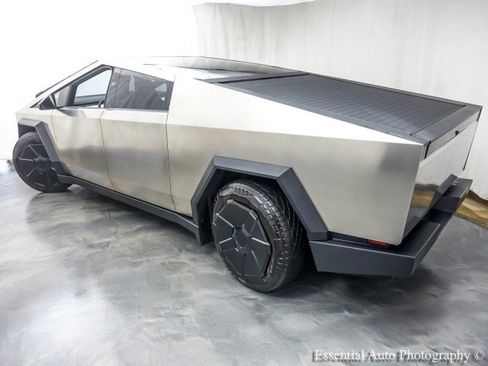 Used 2024 Tesla Cybertruck Cyberbeast image 8