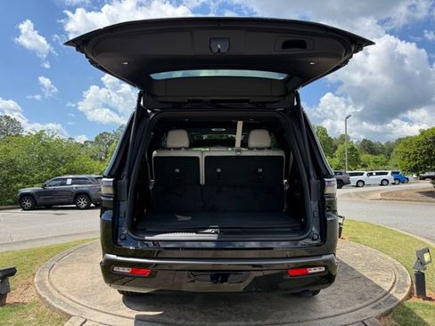 New 2026 Jeep Grand Wagoneer 4WD w/ Premium Group I image 30