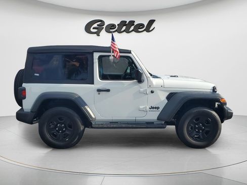 Used 2023 Jeep Wrangler Sport AWD/4WD image 3