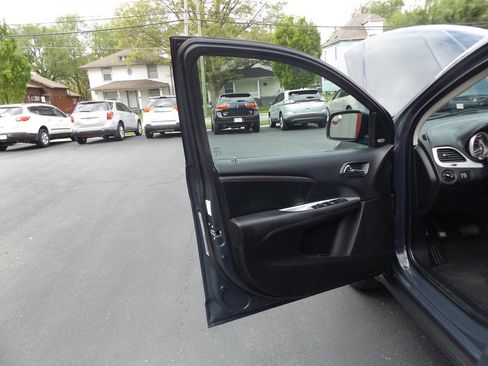 Used 2018 Dodge Journey GT AWD/4WD image 17