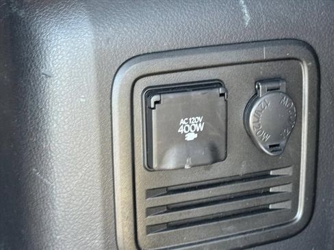 Used 2023 Toyota 4Runner Limited RWD image 11