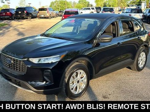Used 2023 Ford Escape Active AWD/4WD image 3