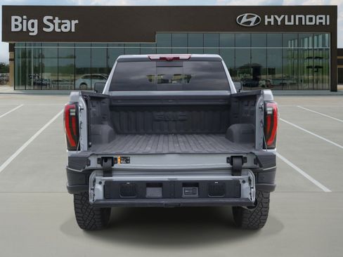 Used 2025 GMC Sierra 2500 AT4X w/ AT4X AEV Edition AWD/4WD image 10