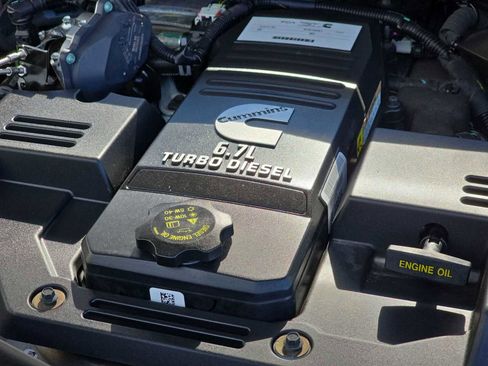 Used 2024 RAM 3500 Laramie w/ Night Edition image 13