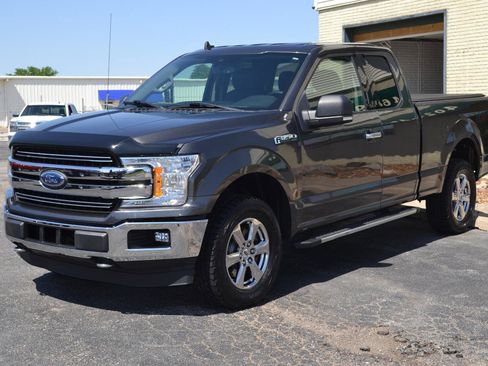 Used 2019 Ford F150 XLT w/ Equipment Group 302A Luxury AWD/4WD image 3
